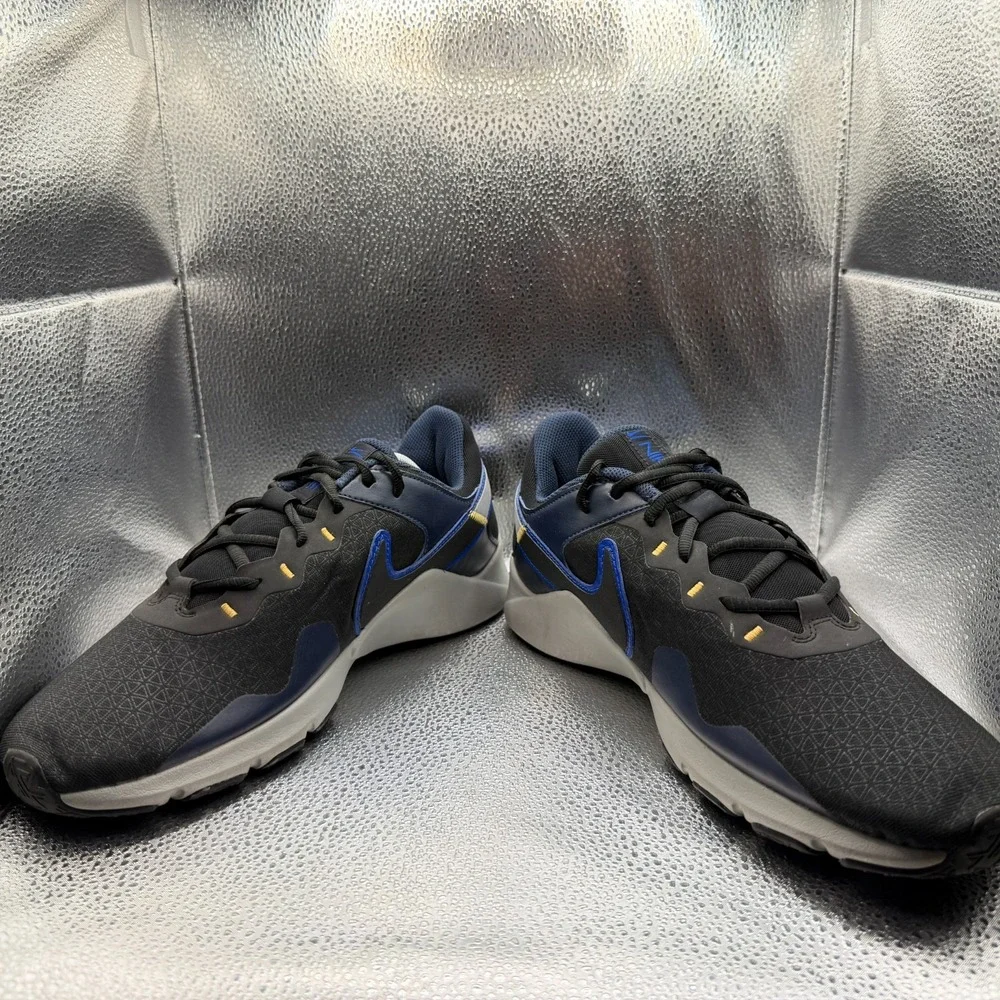 Size 11.5 Nike Legend Essential 2 Mens Black Blue White Walking Shoes CQ9356-034